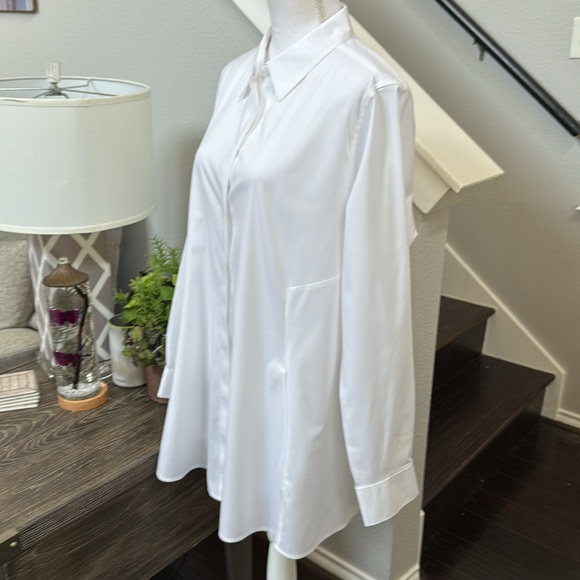 Foxcroft Cici No Iron Pinpoint Long Sleeve Tunic - Picture 8 of 14